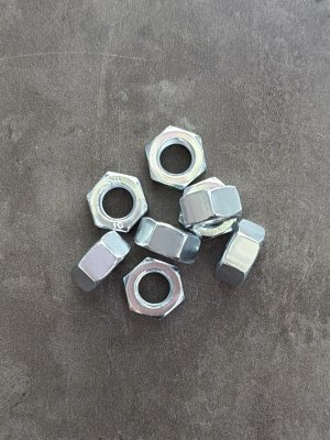 Гайки с мелким шагом  резьбы 