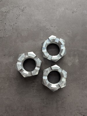 Гайка корончатая М27х2 S-41 Н-27 для оси БДМ