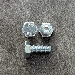 Болт М8х20х1,25 ГОСТ 7798-70 класс прочности 8.8 оцинкованный