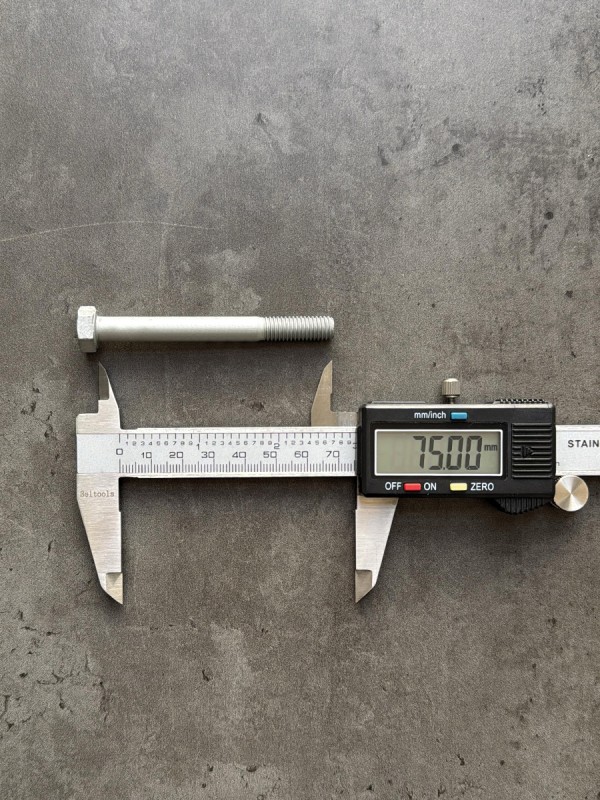 Болт М8х75х1,25 ГОСТ 7798-70 класс прочности 8.8 оцинкованный