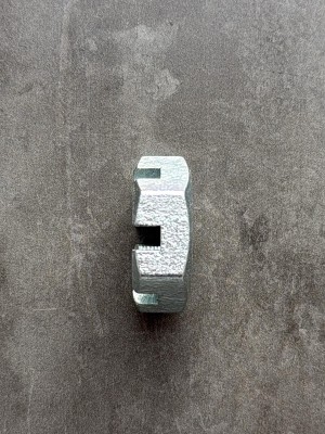 Гайка корончатая, прорезная низкая М27 ГОСТ 5933-73