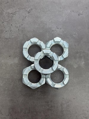 Гайка корончатая, прорезная низкая М27х2 ГОСТ 5933-73