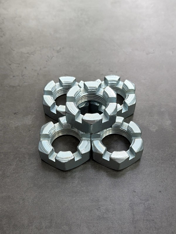 Гайка корончатая, прорезная низкая М27х1,5 ГОСТ 5933-73, класс прочности 8