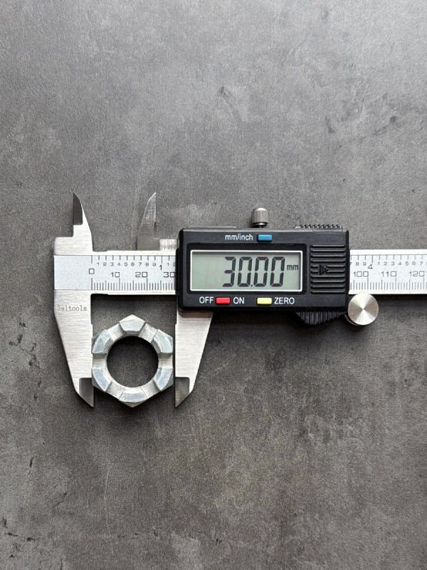 Гайка корончатая, прорезная низкая М20х1,5 ГОСТ 5919-73, класс прочности 10, покрытие цинк