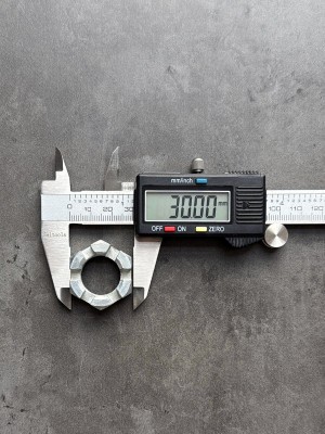 Гайка корончатая, прорезная низкая М20х1,5 ГОСТ 5933-73 класс прочности 10