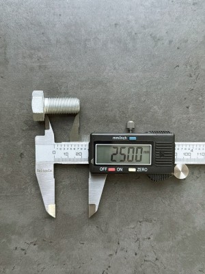 Болт М12х25х1,25 ГОСТ 7798-70 класс прочности 10.9 оцинкованный