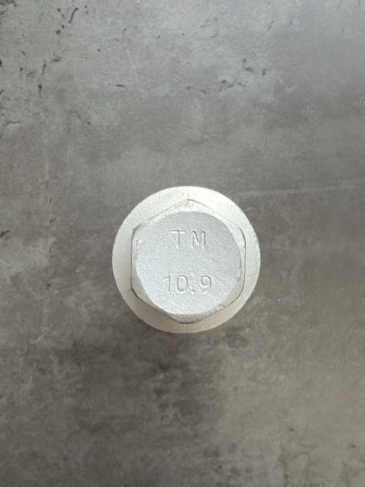 Болт фланцевый М16х100х1,5 10.9 оц. DIN 6921 без насечек